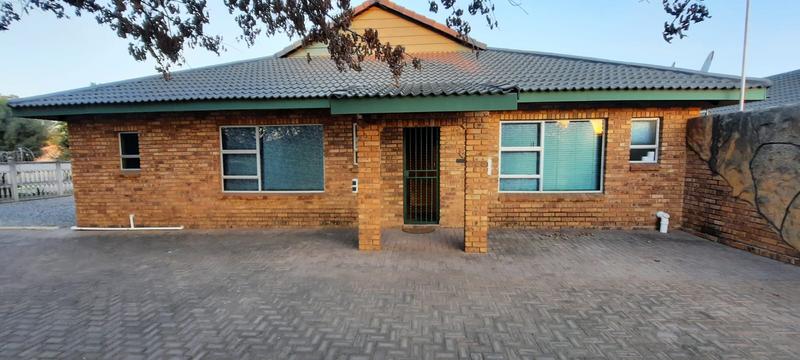 5 Bedroom Property for Sale in Vaalpark Free State